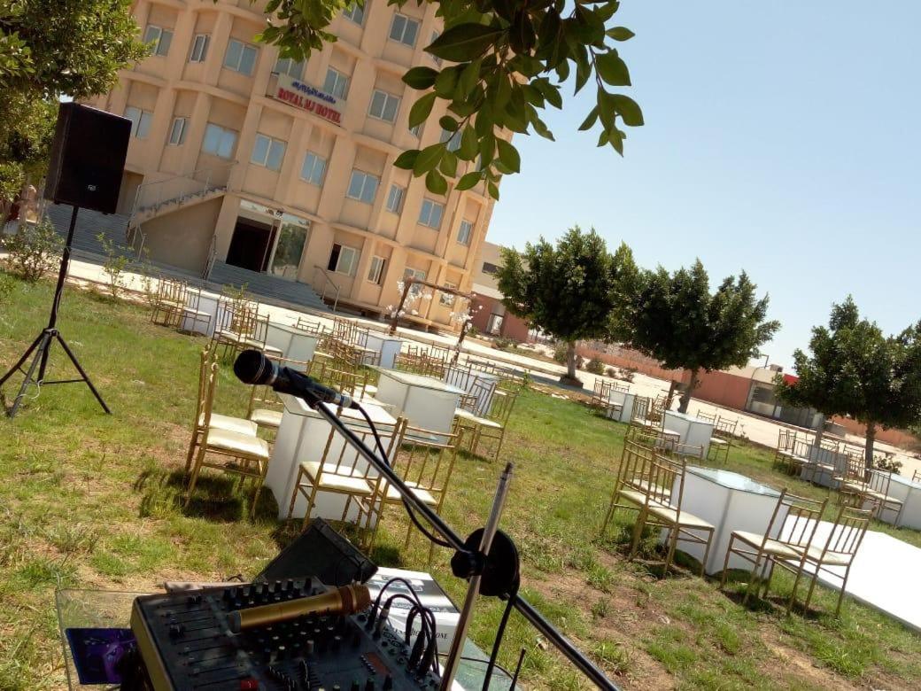 Royal Nj Hotel Borg El Arab Esterno foto