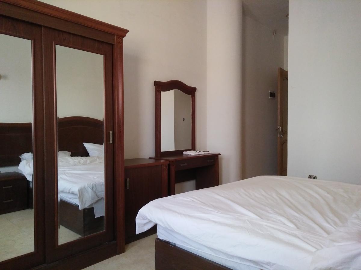Royal Nj Hotel Borg El Arab Esterno foto