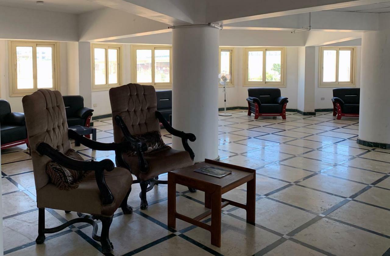 Royal Nj Hotel Borg El Arab Esterno foto